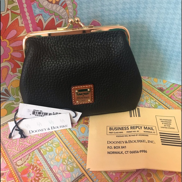 Dooney & Bourke Handbags - DOONEY & BOURKE PURSE - NEW WITH TAGS!
